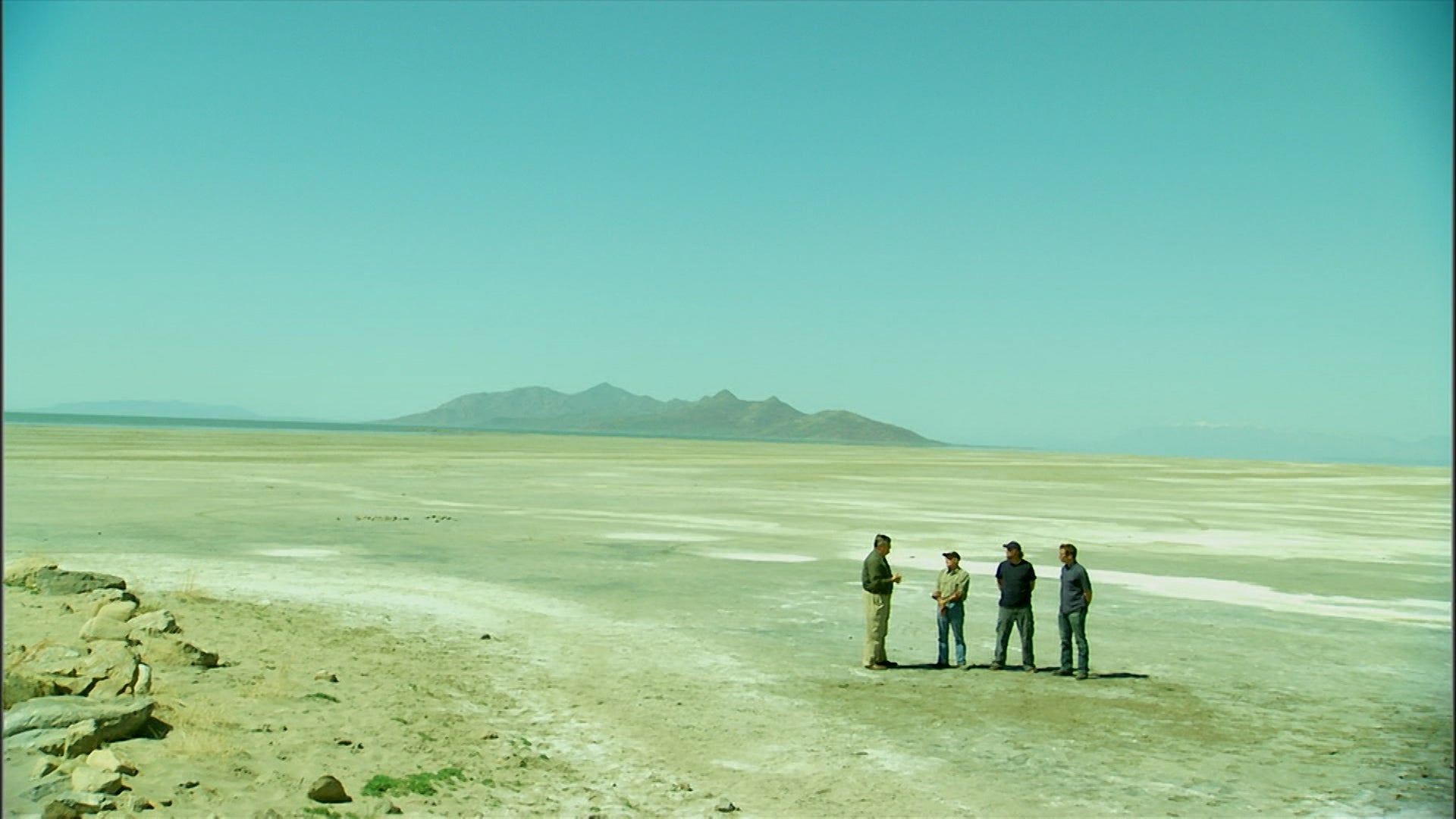 Watch UFO Hunters (2009) Series Online | OSN+